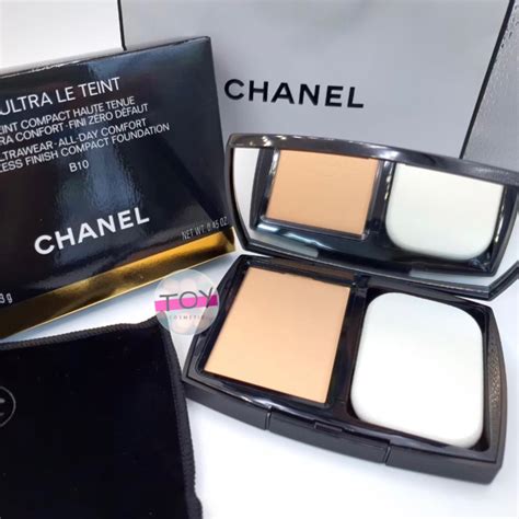 chanel ultrawear flawless compact foundation.